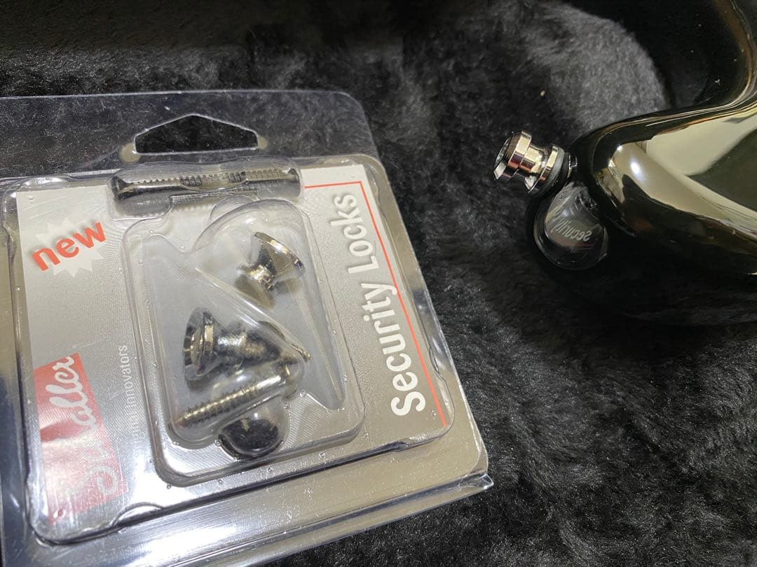 Squire ストラトキャスター Bullet ハードケース付き