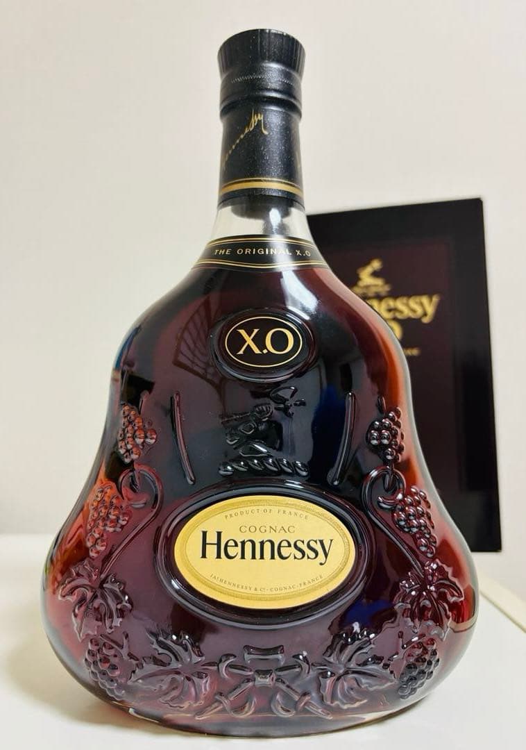 【新品・未開封】HennessyXOクリアボトルコニャック黒700ml箱有り
