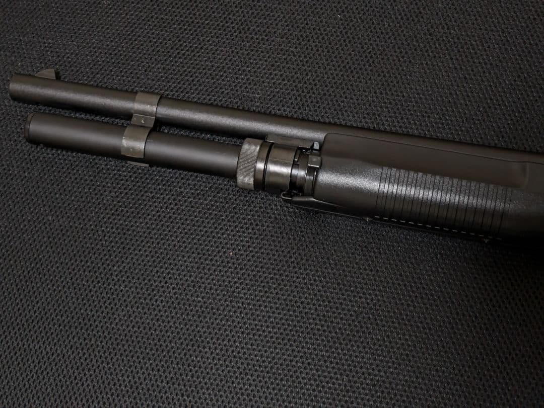 東京マルイ　ベネリM3スーパー90エアコキ+ショル型マガジン5つ