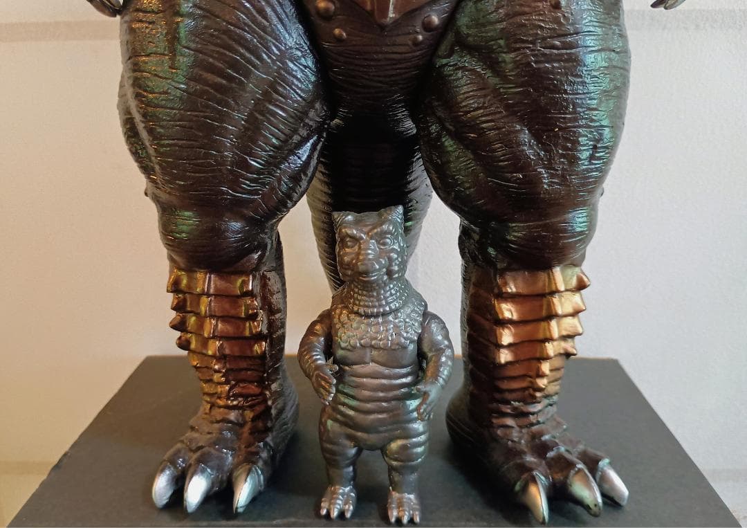 プルガサリ 伝説の大怪獣 ソフビフィギュア Tシャツ DVD 3点セット