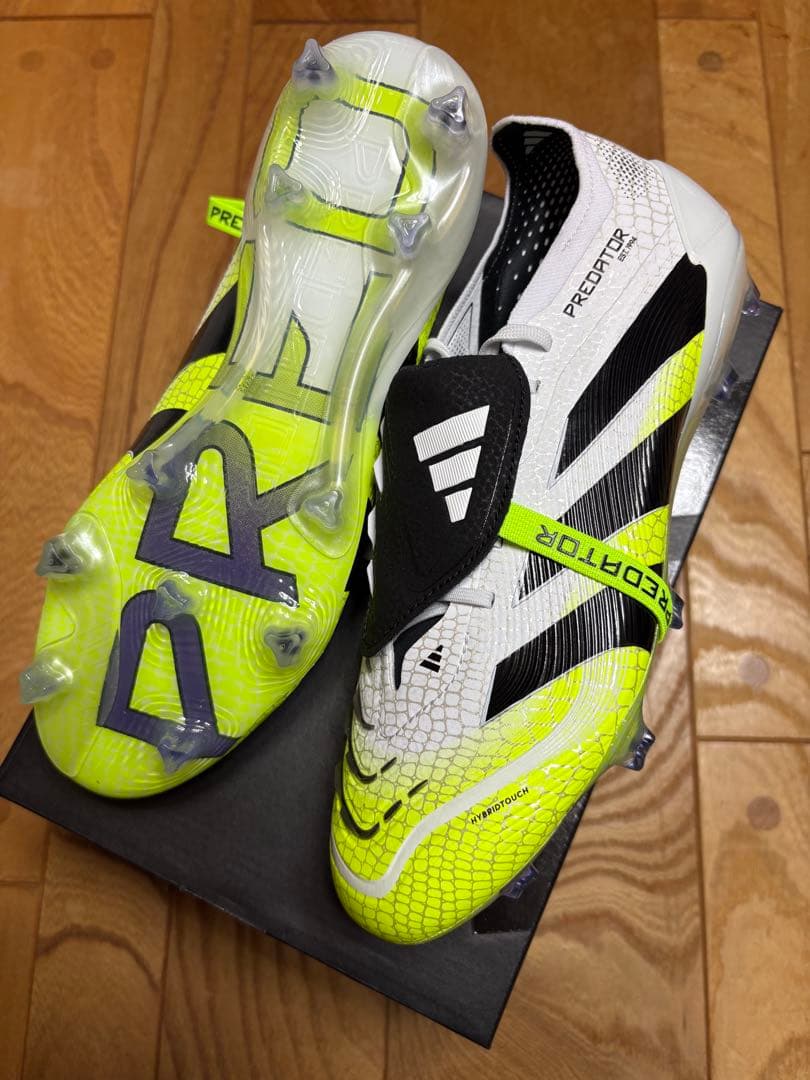 新品　特価　限定品　アディダス　プレデター Elite FT FG 26cm