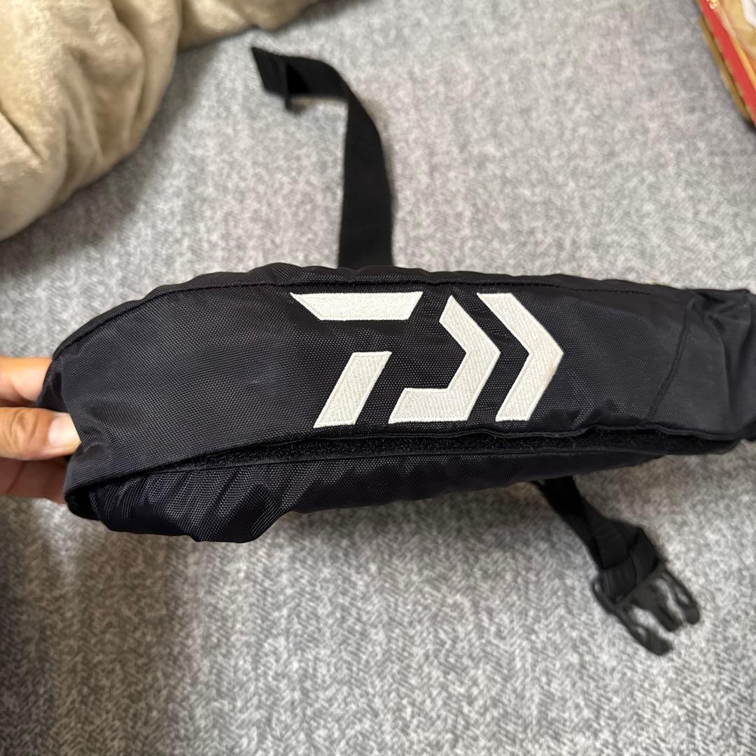 DAIWA TYPE-A ライフジャケット ブラック ややマジックテープ剥がれ