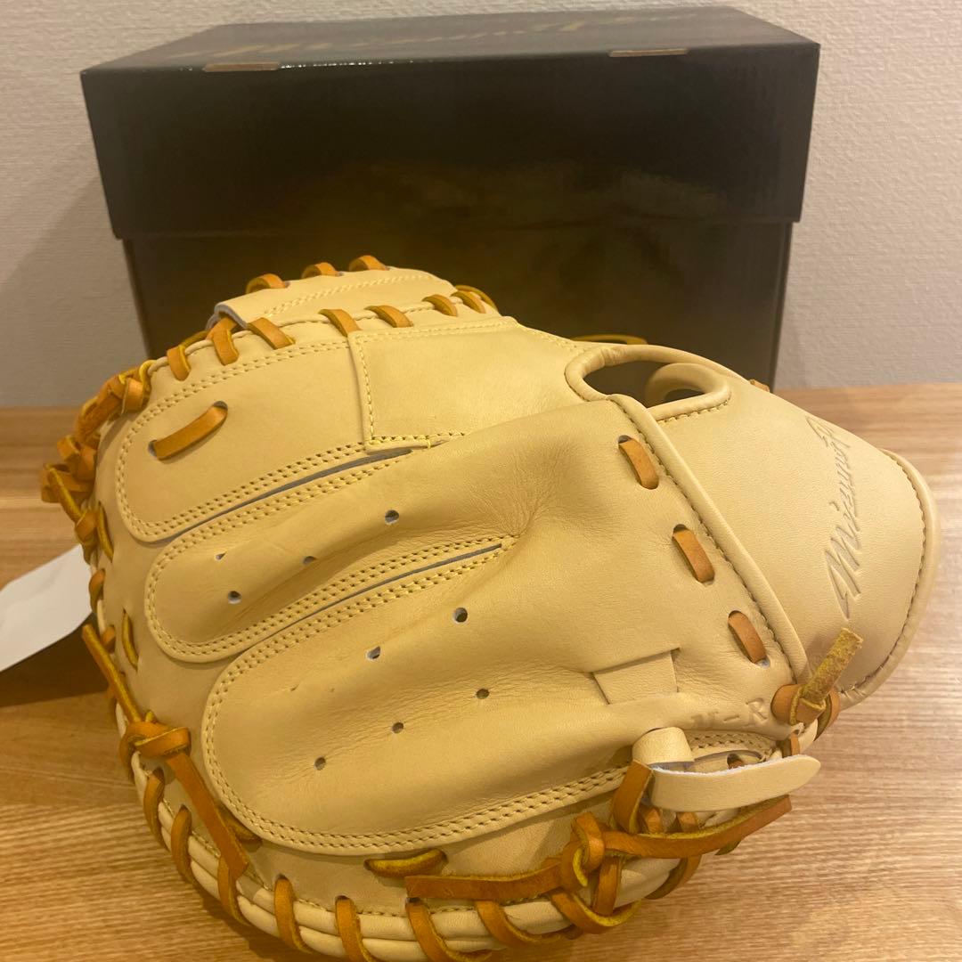 ミズノプロ　硬式用　キャッチャーミット　定価68,200円　高校野球対応