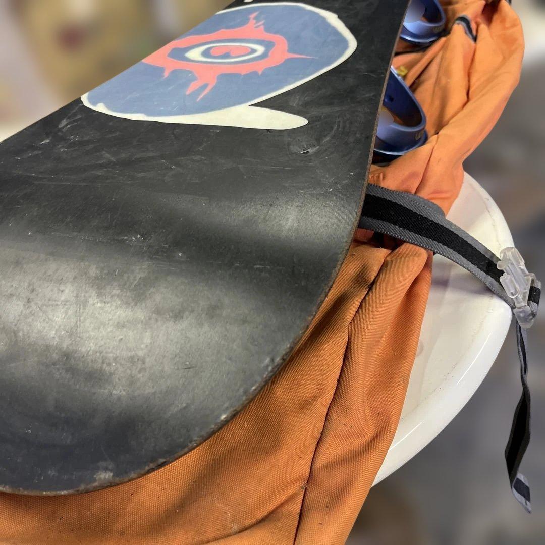 SALOMON スノーボード　BURTON ビンディング　レディース　145㌢