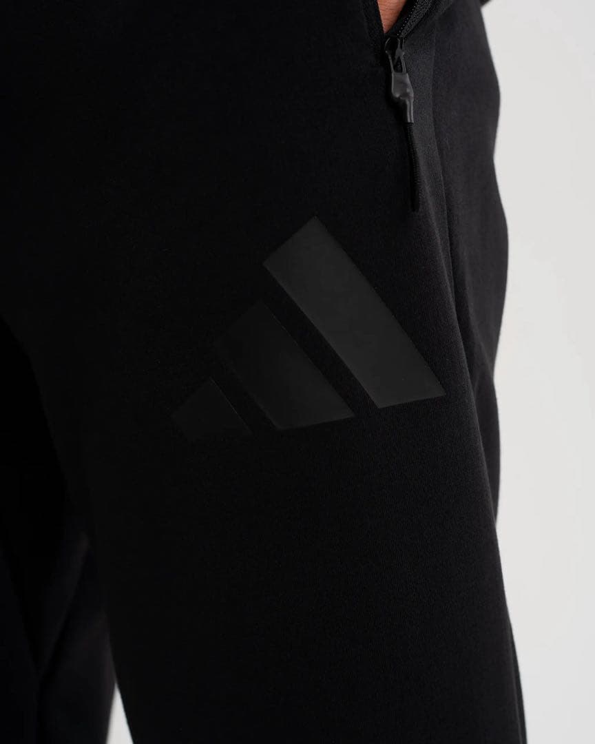 adidas ニューカッスル Z.N.E. 上下セット　未使用品