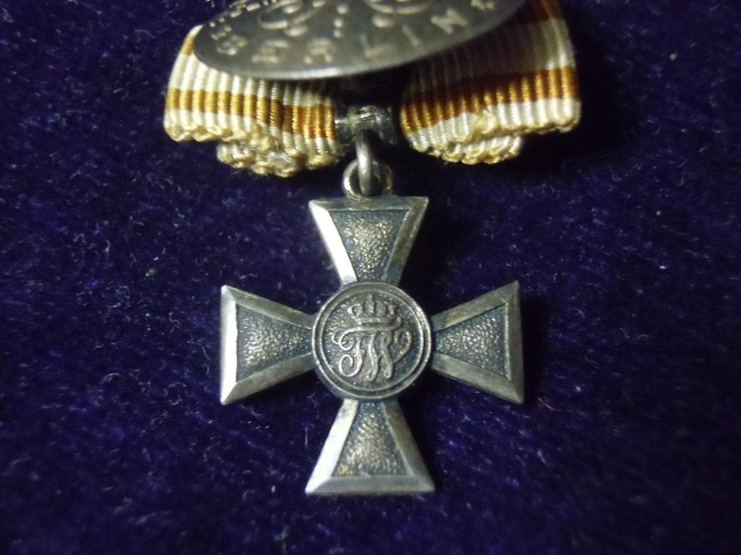 Ｗ帝政ドイツ軍＊プロイセン王国＊１８６１年赤鷲勲章ミニシュアボタン穴用（実物）