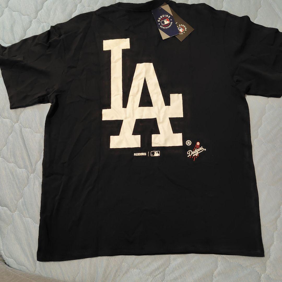 ドジャース　正規品　 Tシャツ　海外Mサイズ ブラック　タグ付き