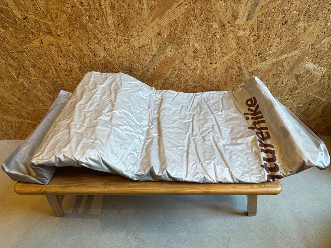 ほぼ未使用　ネイチャーハイク　R5.8 超軽量Inflatable Pad