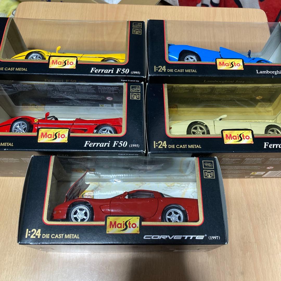 Maisto Ferrari 3台、ランボルギーニ シボレーの5台