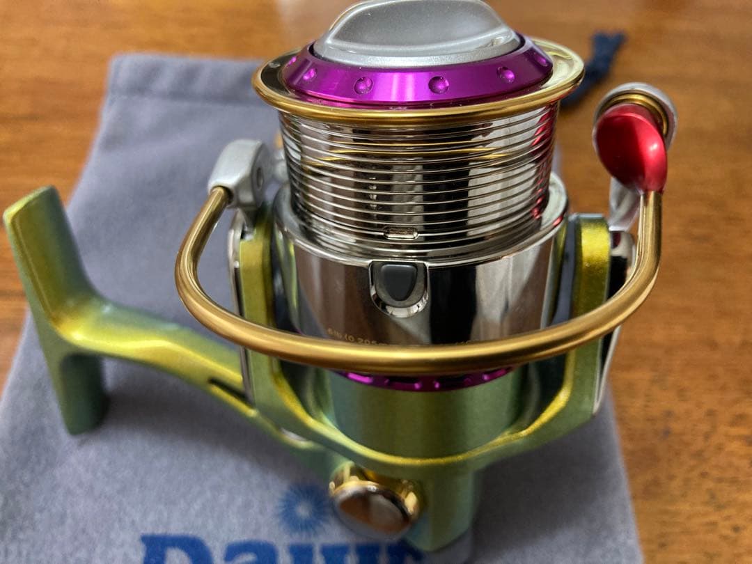 DAIWA スピニングリール メガバスTD-ito 2506C 限定生産品