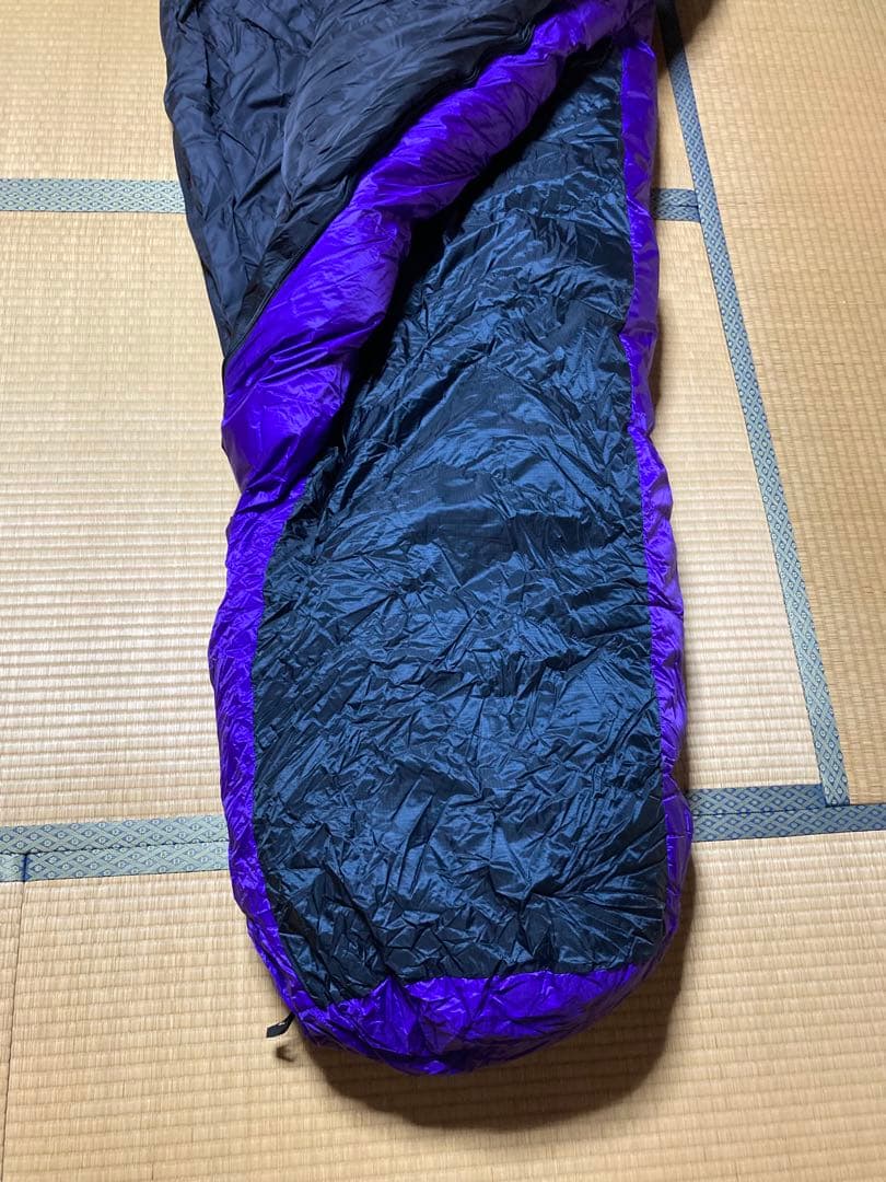 THE NORTH FACE 寝袋 黒/紫　極寒地可能　スリーピングバッグ