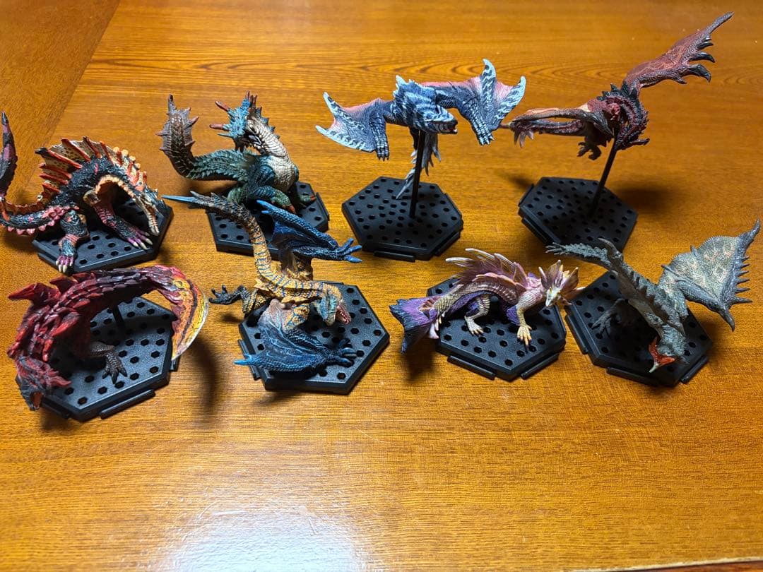 モンスターハンター　フィギュア　セット