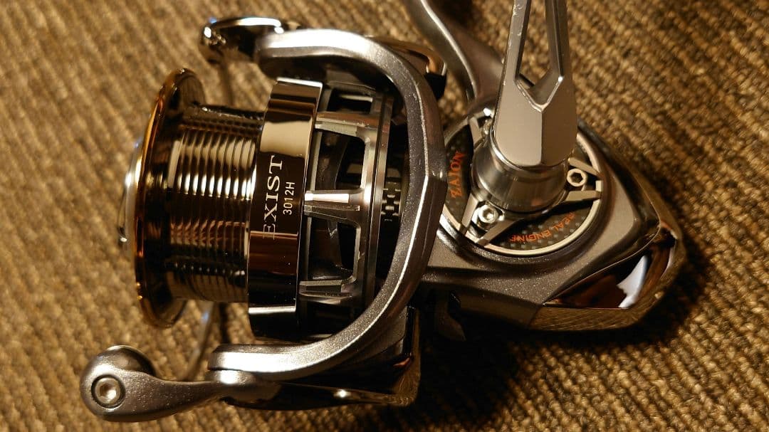 希少番手美品ダイワ 12イグジスト 3012H SLP RCS 22 18 15
