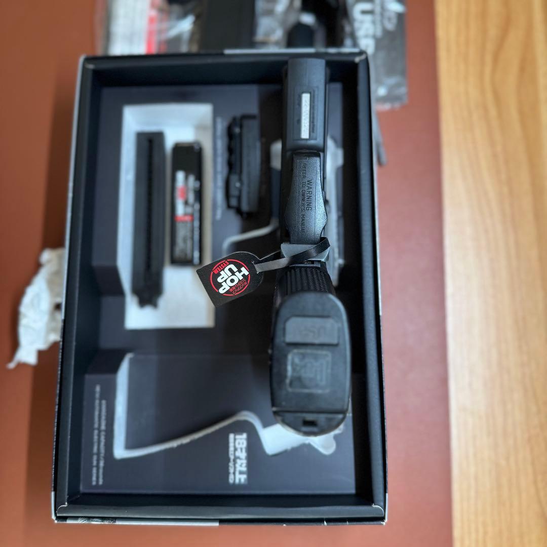 東京マルイ 電動 USP マズルアダプター、充電器&充電池セット