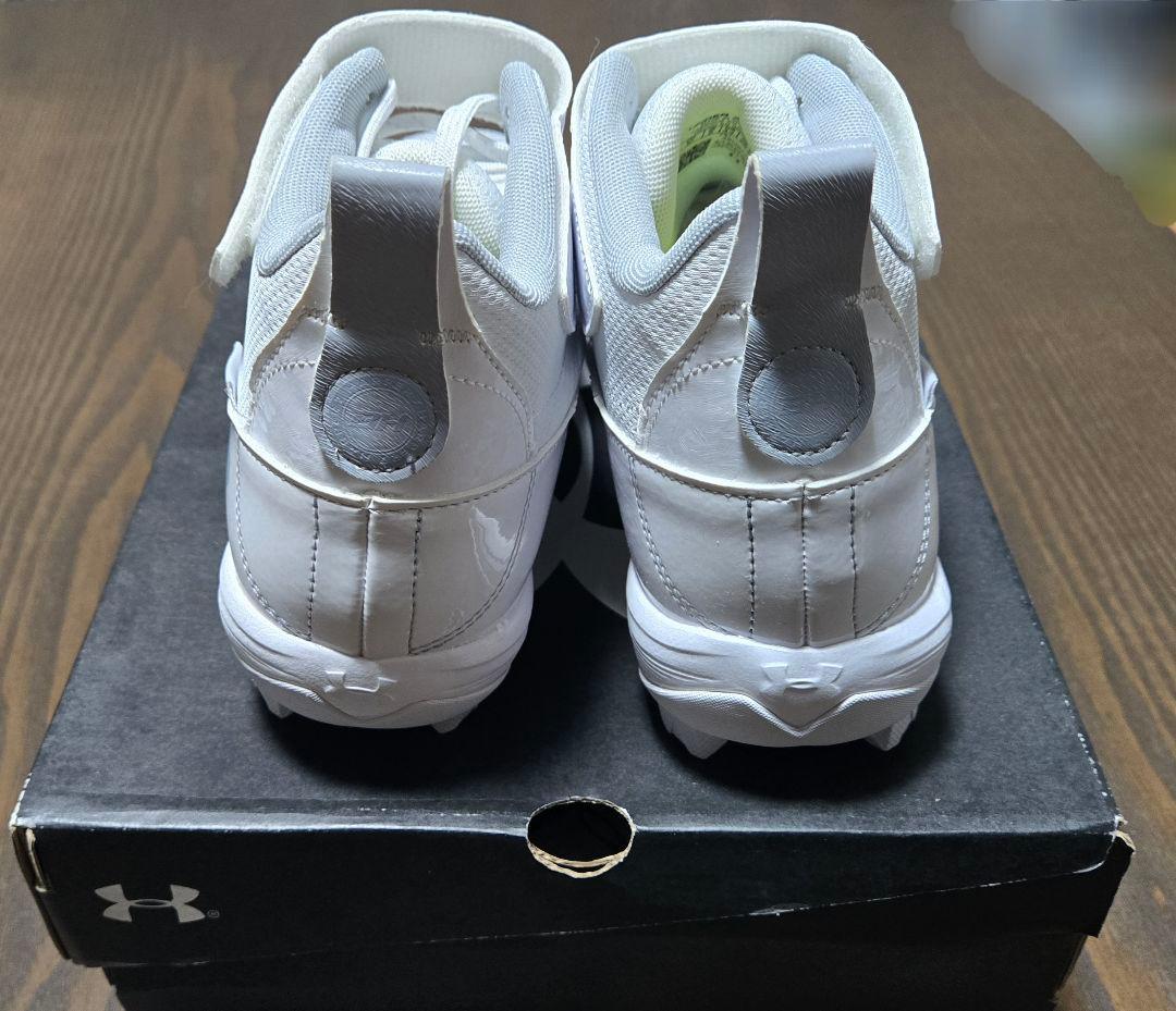 新品 USアンダーアーマー ハーパーモデル ポイントスパイク 28cm