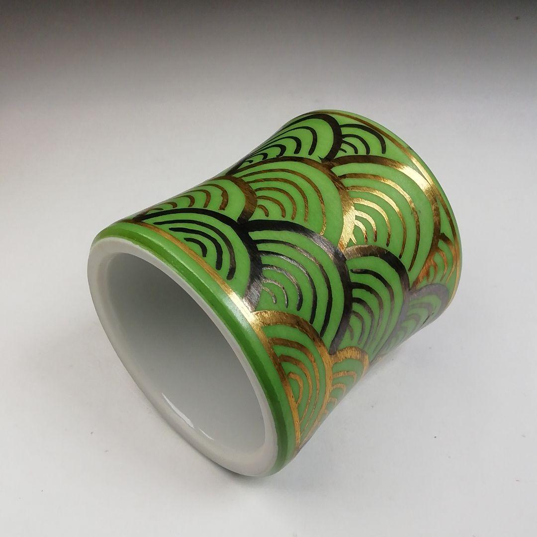 Ｔ９６６　蓋置　『萌黄金銀波』『伊藤利昇 作』　共箱　茶道具