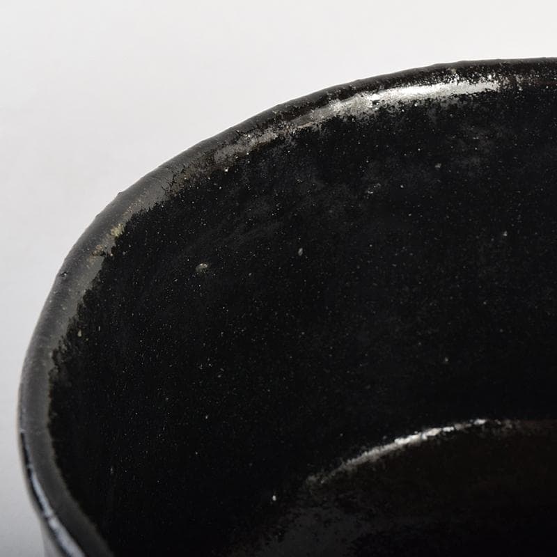 茶道具　桃山時代　瀬戸六作新兵衛造　黒織部　茶碗　銘霜松　極め箱　V　R8818