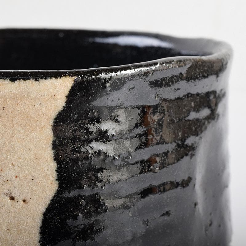 茶道具　桃山時代　瀬戸六作新兵衛造　黒織部　茶碗　銘霜松　極め箱　V　R8818