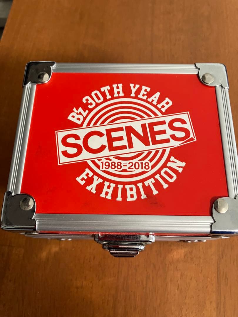 B’z G-SHOCK DW-3900-BZ 30周年記念版