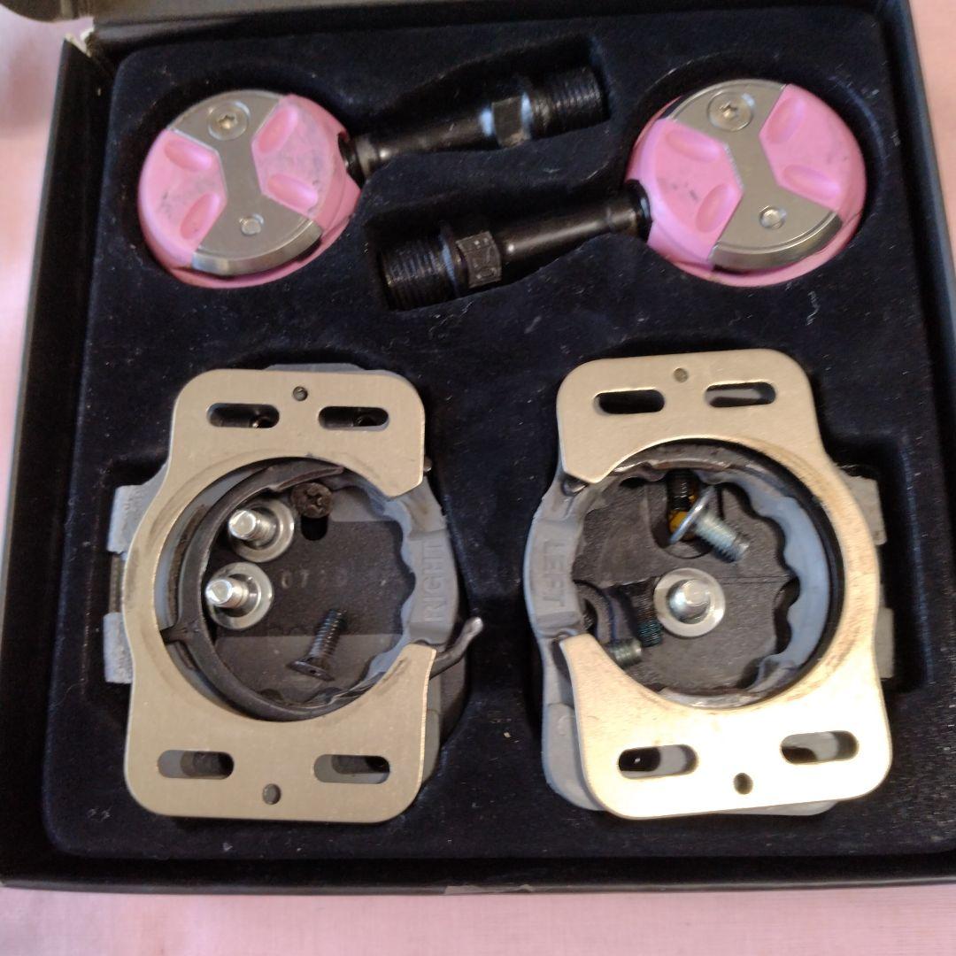 スピードプレイ ライト アクション クロモリ ロードペダル　ピンク部品ネジ1本欠