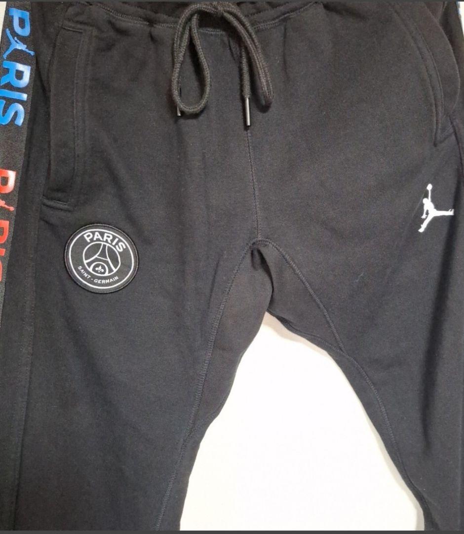 a*5様 激安！　新品　パリサンジェルマン　NIKE JORDAN　スウェット