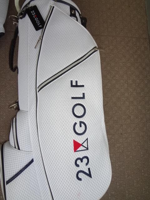 安藤様23区ゴルフ 9型 軽量キャディバッグ USED (ネームタグ付)