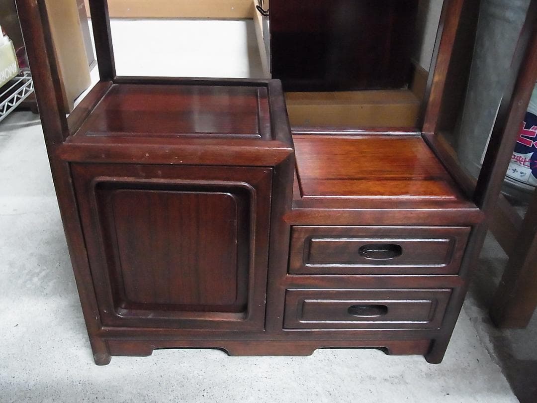 小ぶりな茶棚 高さ63㎝ 違い棚 飾り棚 茶箪笥 和箪笥 小物収納 小棚