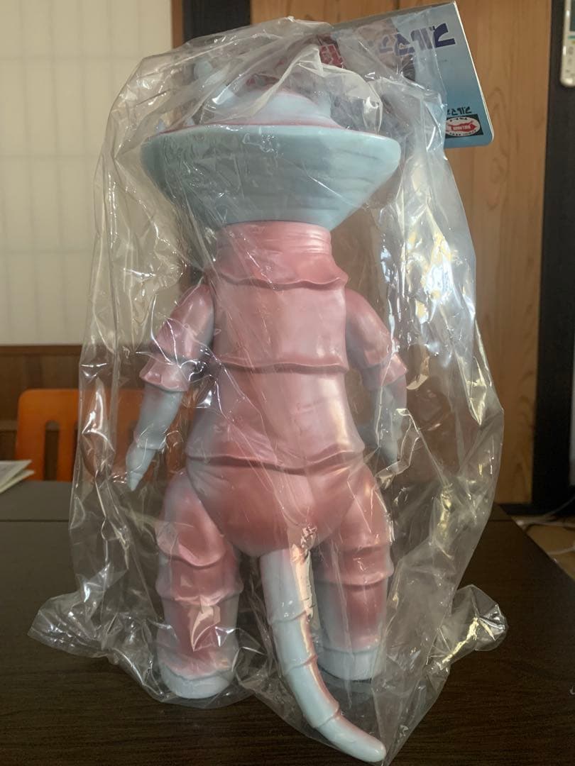 ブルマァク ジャイアントカネゴン ハワイバージョンカラー ソフビ