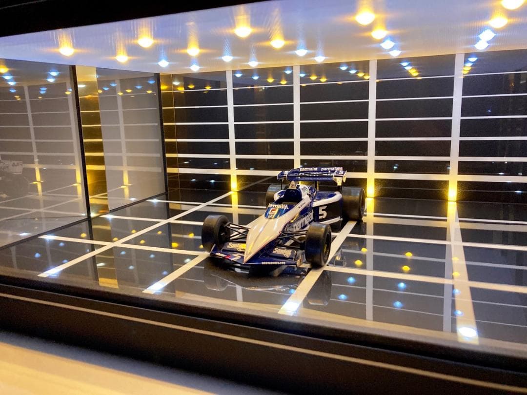 1/18展示2〜3台可・モダンBK・ディスプレーBOX / ネオジオラマ