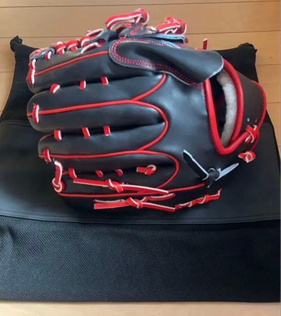 One of the answer 松坂大輔モデル　シリアルナンバー1