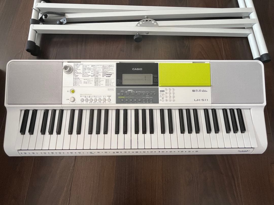 CASIO LK-511 電子ピアノ　光ナビゲーション 高さ調節可能スタンド付