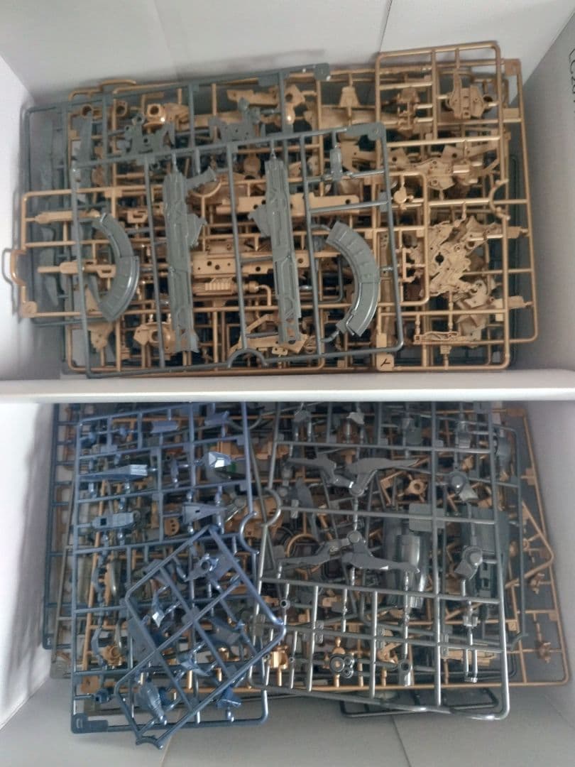 一部欠品：SCHNEIDER NACHTREIHER/40E スティールヘイズ