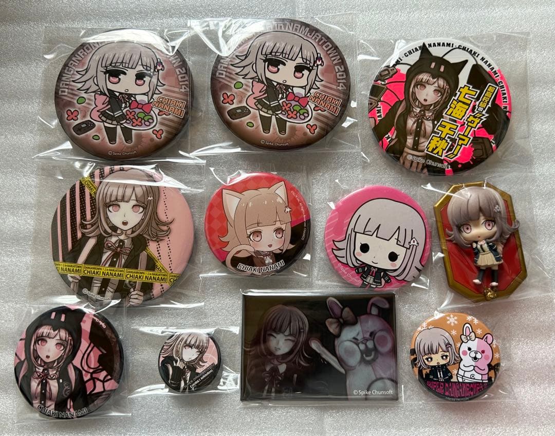 か*読様 ダンガンロンパ 七海千秋 バッジ