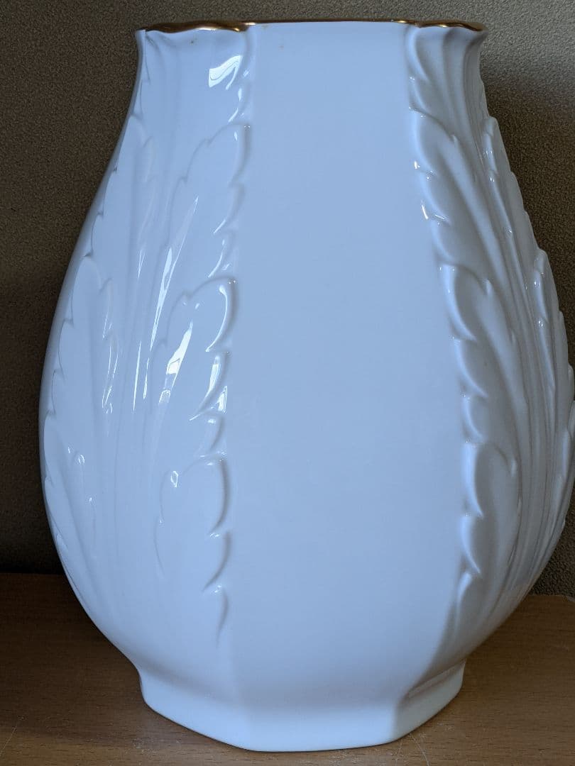 ♦希少！レア物 大倉陶園 ツメ印 オールド 白磁 壺 花瓶 珍物 珍品 骨董品