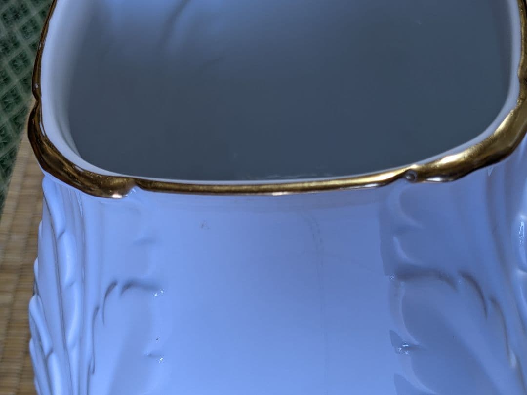 ♦希少！レア物 大倉陶園 ツメ印 オールド 白磁 壺 花瓶 珍物 珍品 骨董品