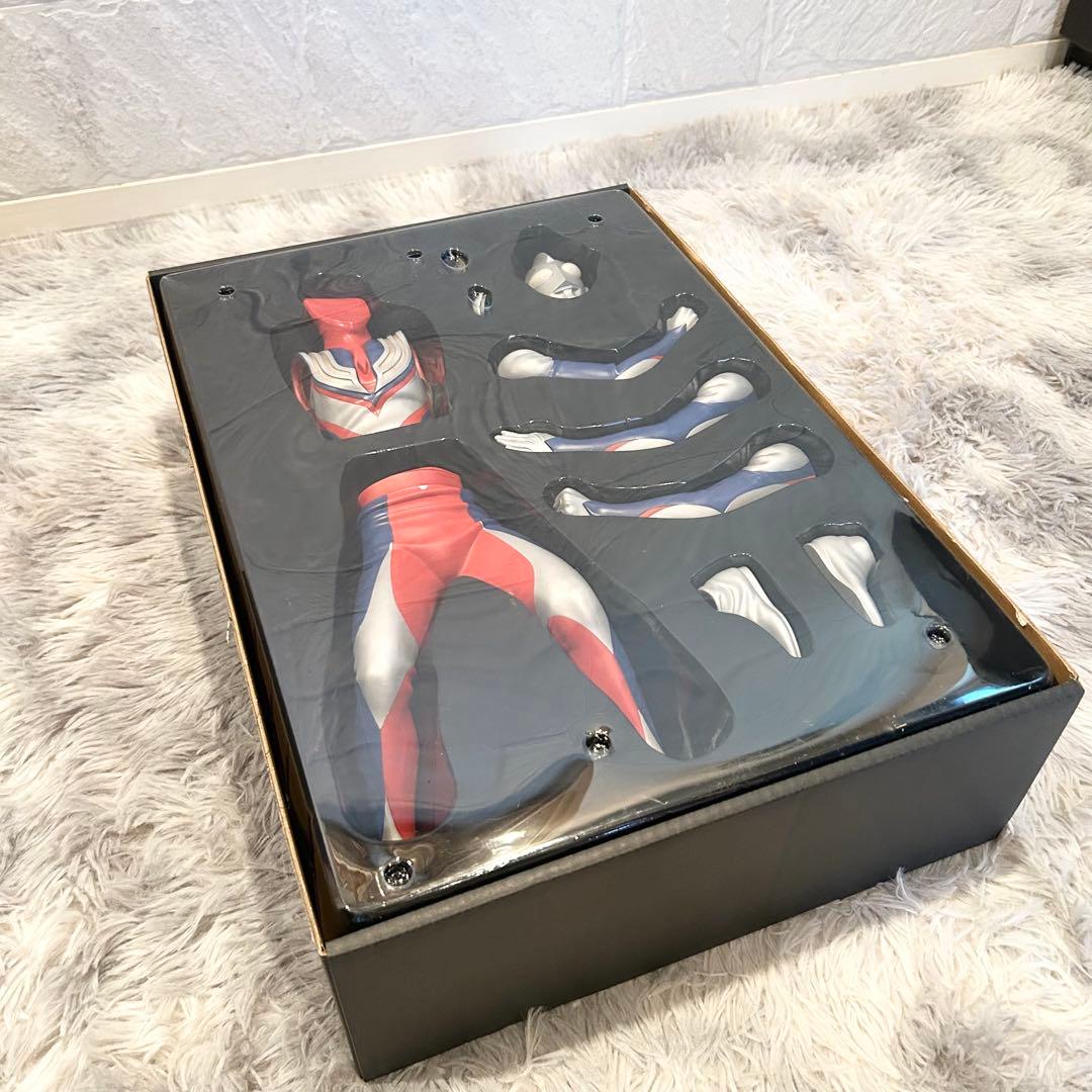 【未使用】海洋堂　メガソフビ　塗装済み組立てキット　ウルトラマンティガ