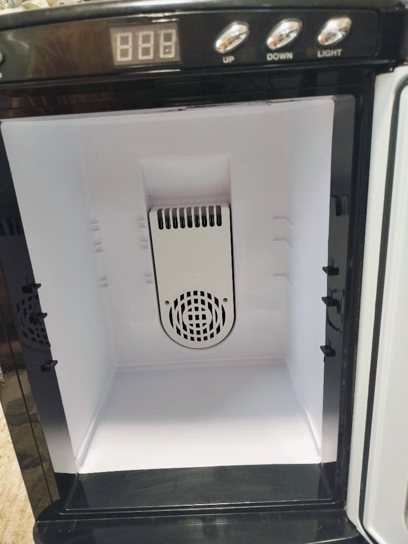 爬虫類インキュベーター AC110V/DC12V 5～60°C調節