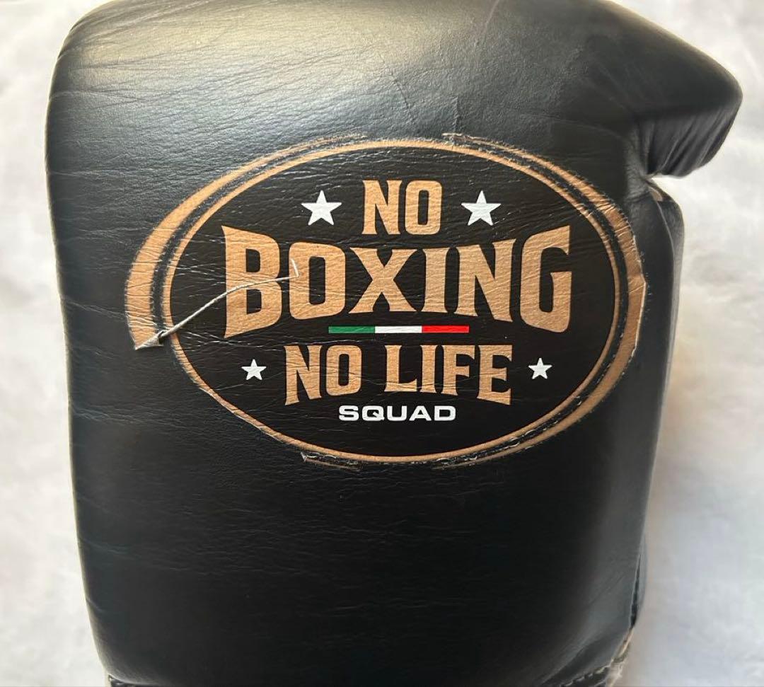 年末特価　No Boxing No Life ボクシンググローブ