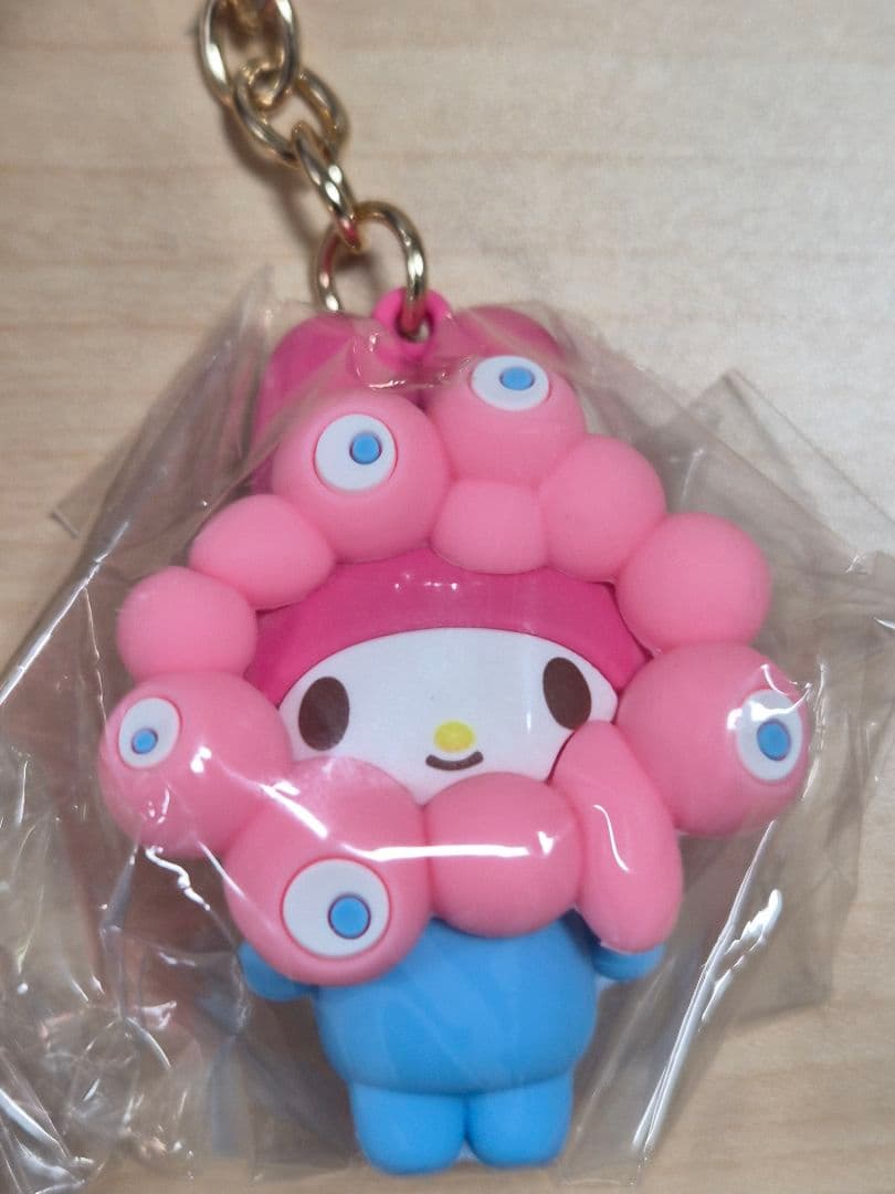 ミャクミャク　サンリオコラボキーホルダー 4点セット