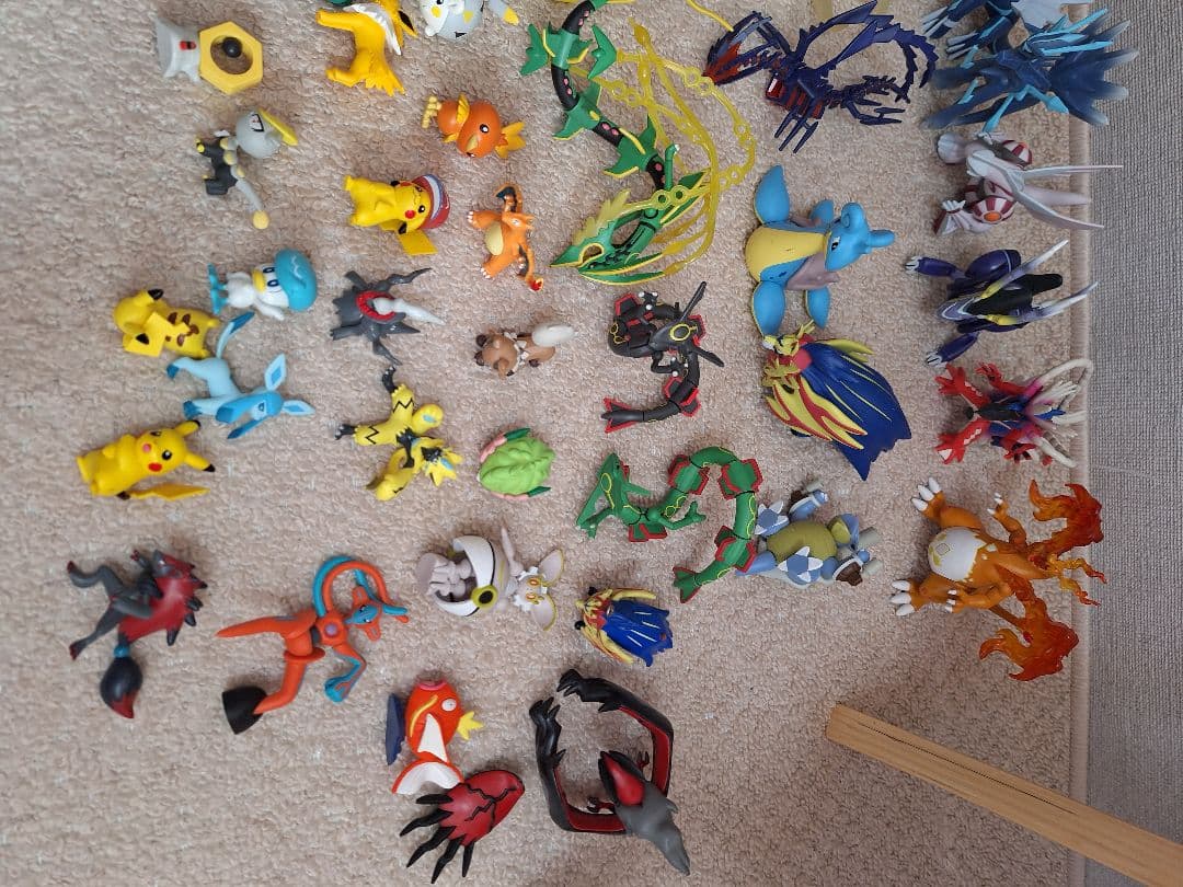 モンコレ　フィギュア　セット　ケース　ポケモン　まとめ売り
