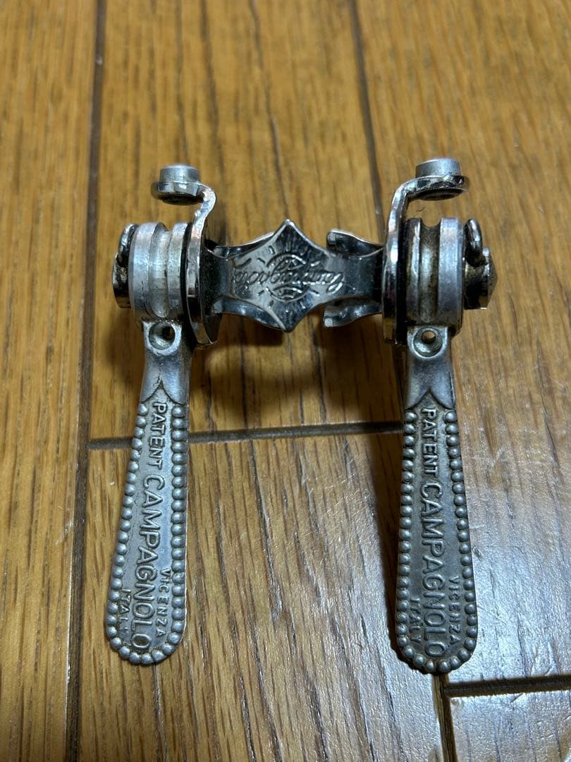 カンパニョーロ　ダブルレバー