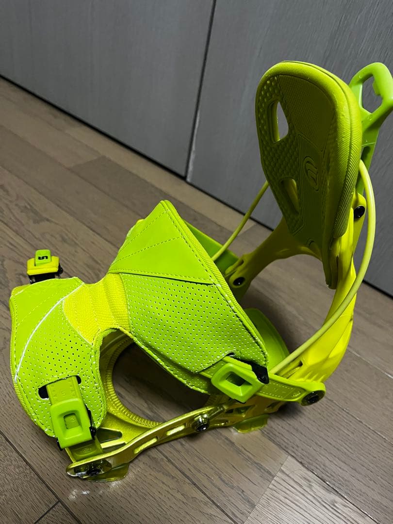 Flow NX2 スノーボードビンディング L イエロー
