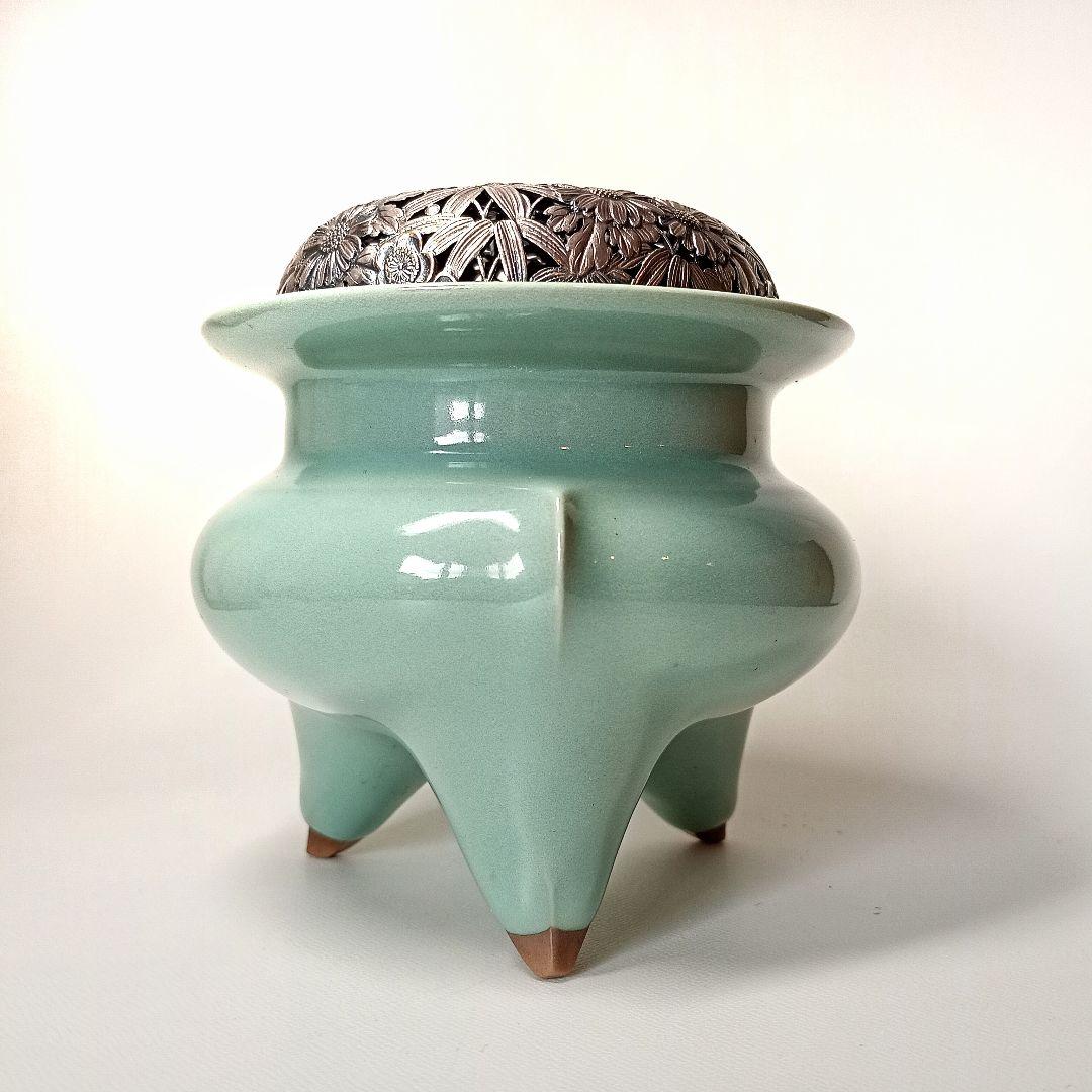 諏訪蘇山 青磁 袴腰香炉 二重共箱 四季草花銀火屋 約120g 帝室技芸員