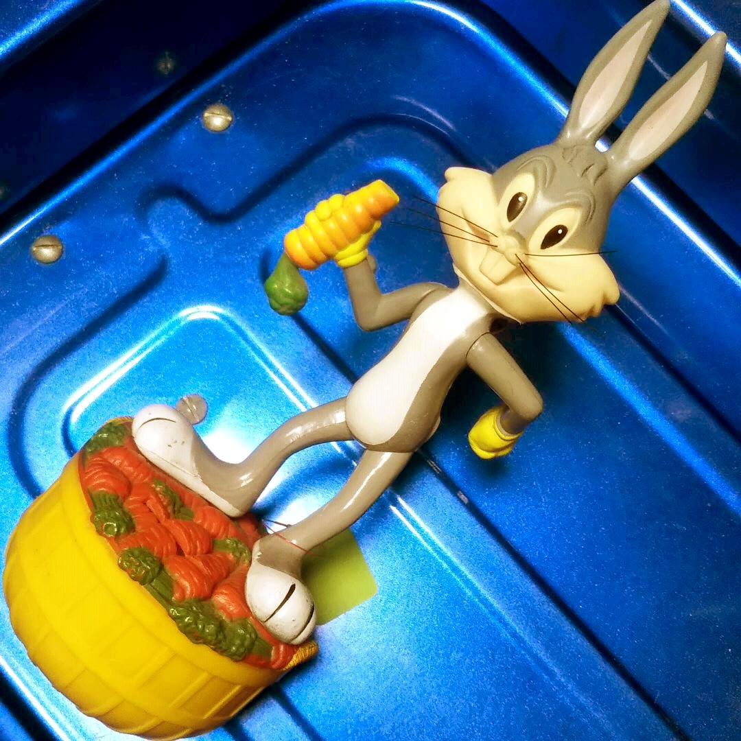 バックスバニー バンク