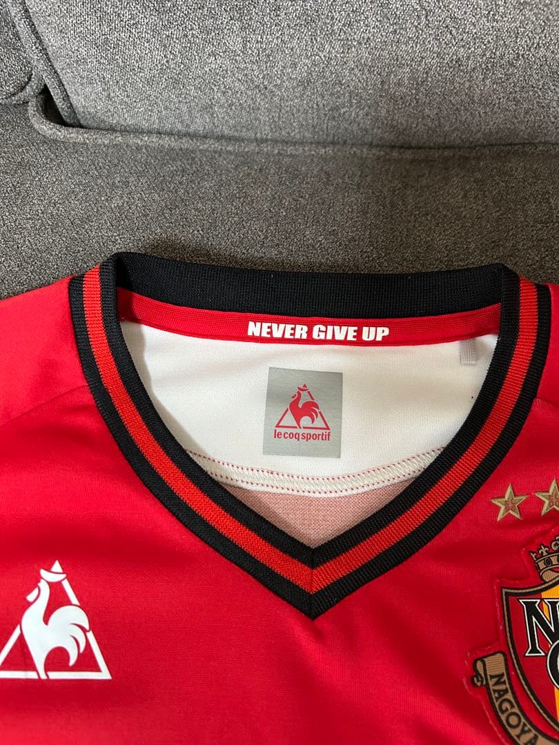 名古屋グランパス 2011 金崎夢生 優勝ロゴ（当時在籍選手サイン入）Ｏサイズ