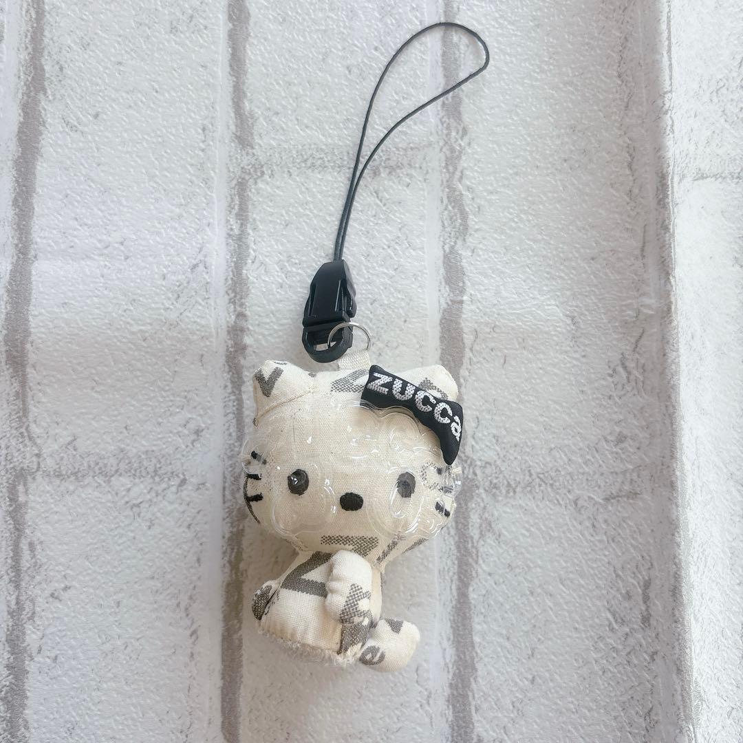 【レア未使用】HELLO KITTY ×ZUCCa20周年コラボストラップ