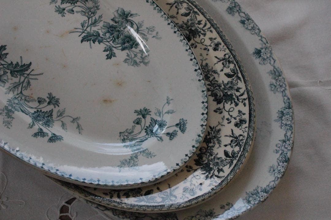 フランスアンティーク/ショワジールロア・バラのオーバルプレート