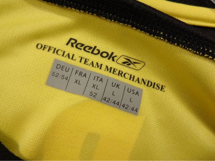 レア・貴重‼️【★ジェラード＃8★リバプール2004-2005サード黄】