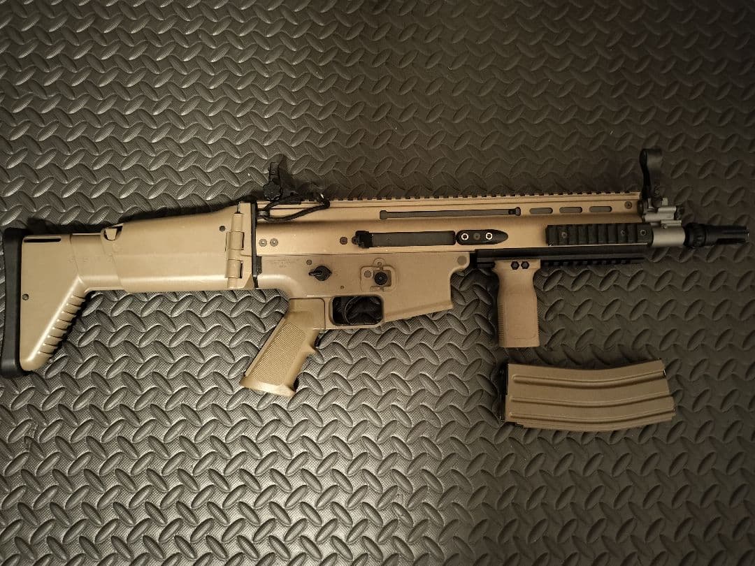 T*y様 東京マルイ次世代 SCAR-L CQC 電動ガン タンカラー