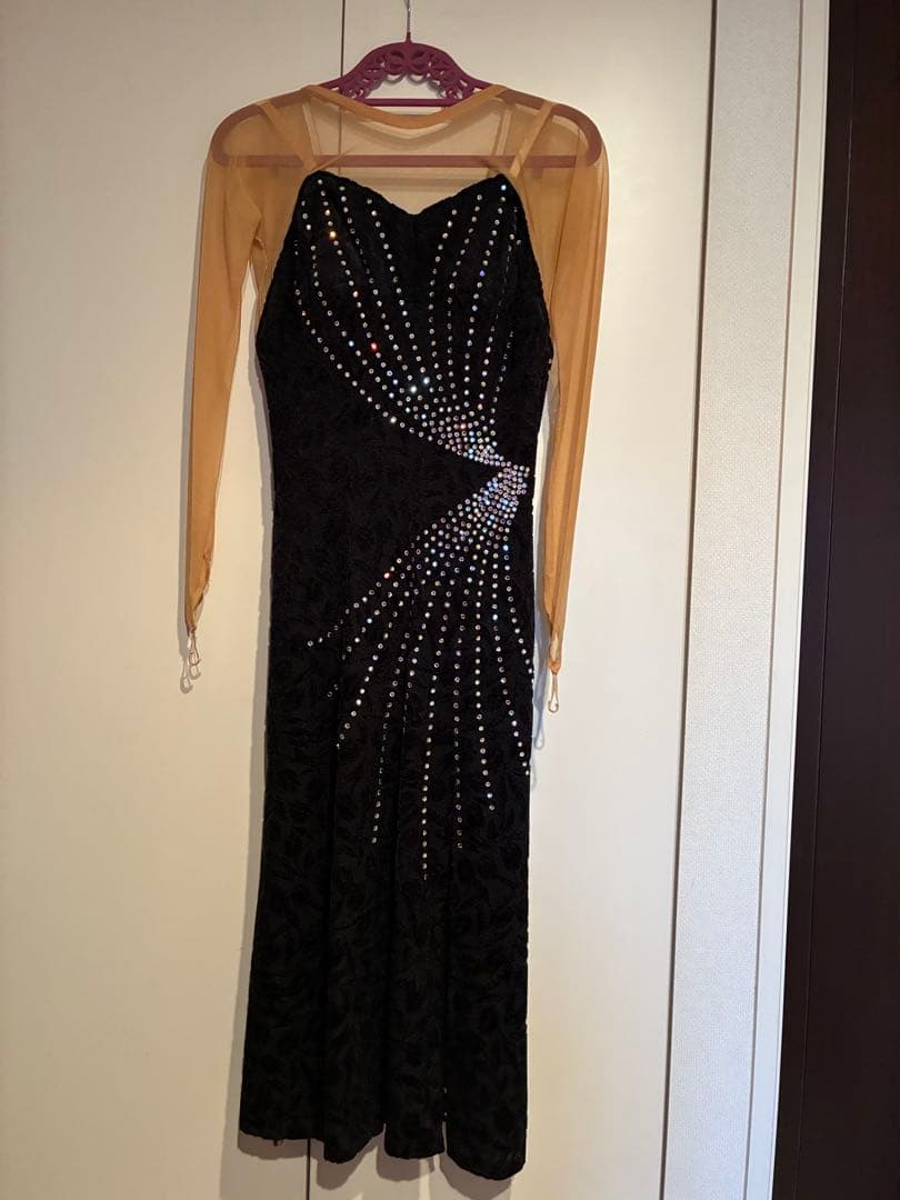 社交ダンス　ラテンドレス